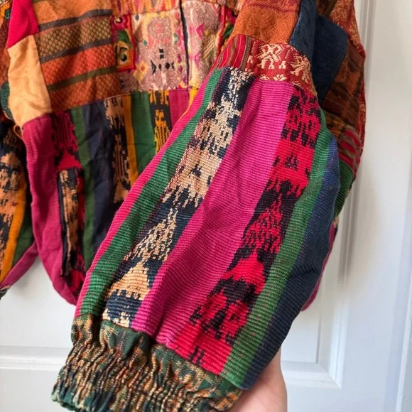 ๐ฅ Vintage Handmade Patchwork Ikat Bomber Jacket ๐ฅ - Picture 11 of 15